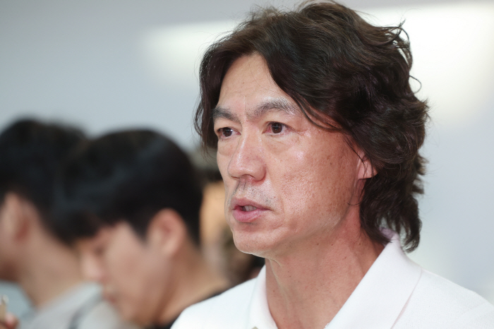 'Coach interview → If there is a chance, we will meet European players' Hong Myung-bo and Son Heung-min will reunite 'Coach → Player' after 10 years