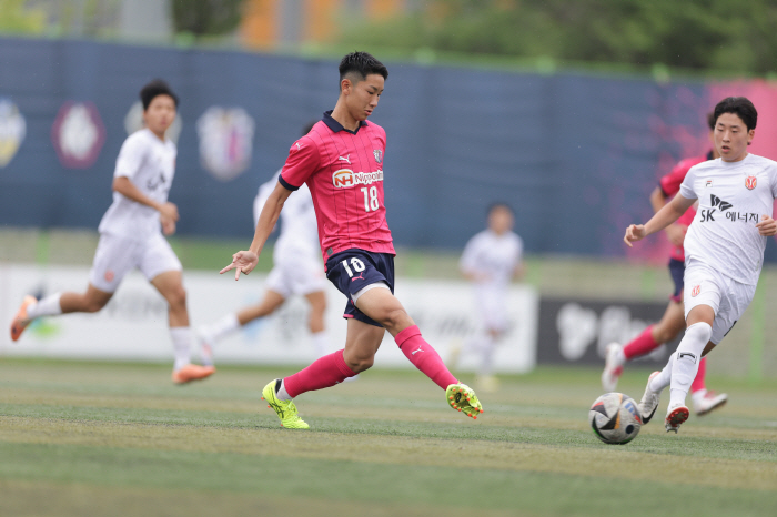 Jeju U-17 team lost 0-3 to daily Cerezo Osaka