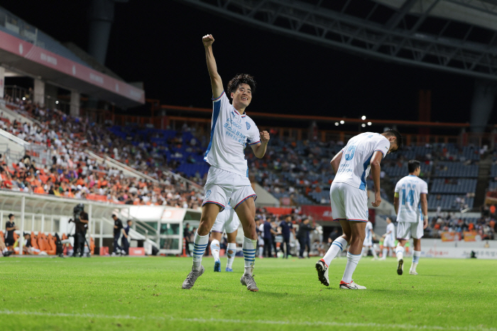 'Now is Gimcheon Era' The lead structure changes with each round…Ulsan's coach Hong Myung-bo's break-up pain is unexpected