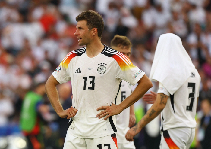 'That's it for the space performance' 獨Legend Thomas Muller Retires from National University...45 goals in 131 games  WC wins