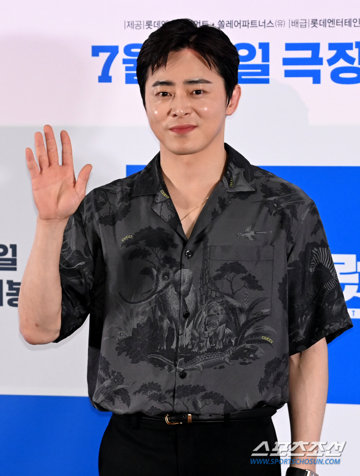 Cho Jung-seok, 'pilot'Smile | SportsChosun