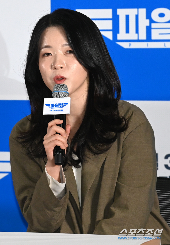 'pilot' Director Kim Han-Gyeol'Casting Cho Jung-seok? I'm a successful fan'