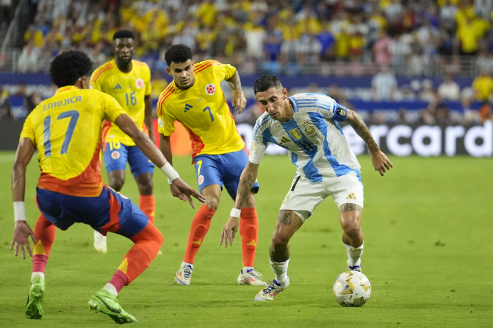 Shocking Messi storm sobbing, but laughed again...'Routaro's winning goal'Archen overwhelms Colombia to win 16th Copa → Major 3 consecutive losses'Great work'