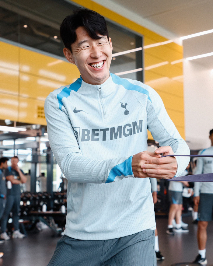 'SON might be the second top scorer?' Son Heung-min, your pre-season form is crazy...All-time acclaim →'You showed your best skills'