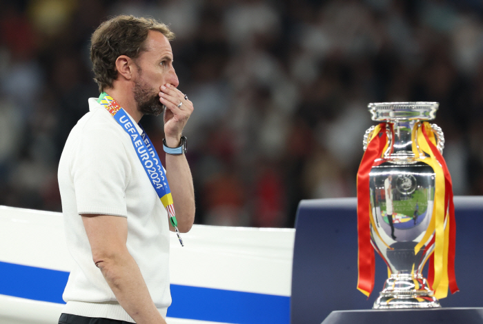 'World Cup semi-finals  Euro back-to-back runner-up' England's best coach is on the verge of being replaced immediately...'It's over. It's probably the last game'