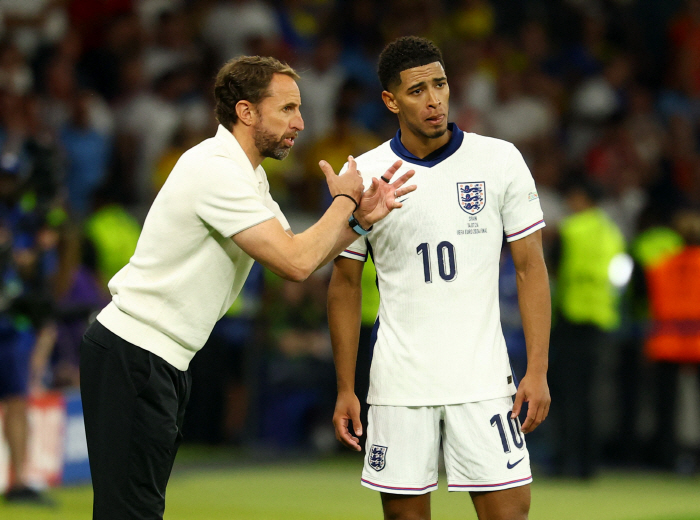 You want me to do more after swearing like that? Southgate's resignation → Who will lead the 2026 World Cup