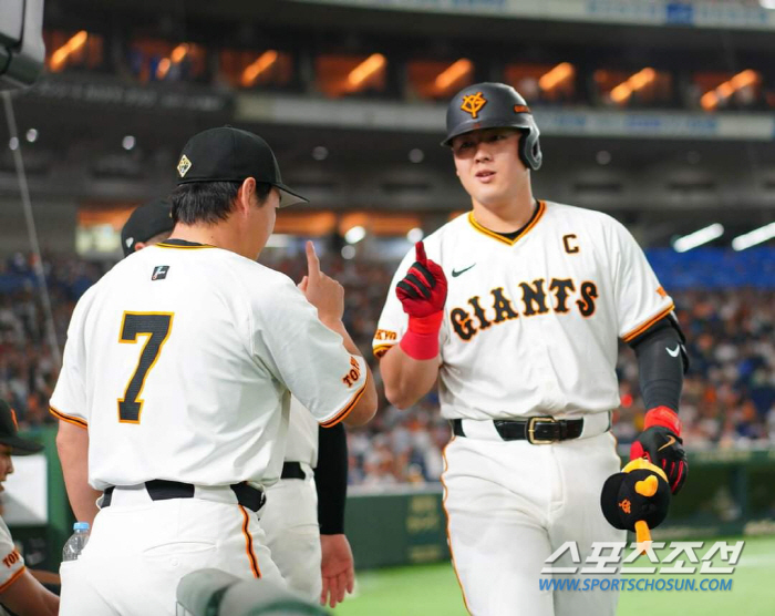 3rd baseman → 1st baseman → left fielder, there is this kind of '4th hitter' who is doing well as ordered, hitting 6 hits in 9 games and ranking first in home run-run (Min Chang-ki's Japanese baseball)