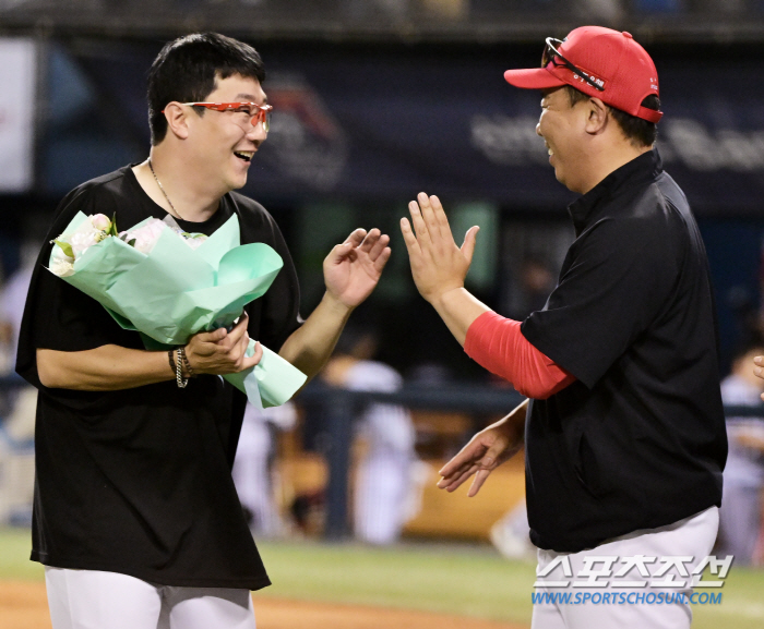 The 'Great Pitcher' Shocking Early Steel Plate, the behind-the-scenes story revealed by head coach Lee Bum-ho 'Only saw the victory. Hyunjong also understands.' 