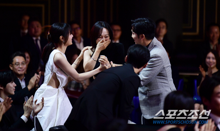  Geum Hae-na 'Emotional Blue Dragon Series Award for Best Supporting Actress'