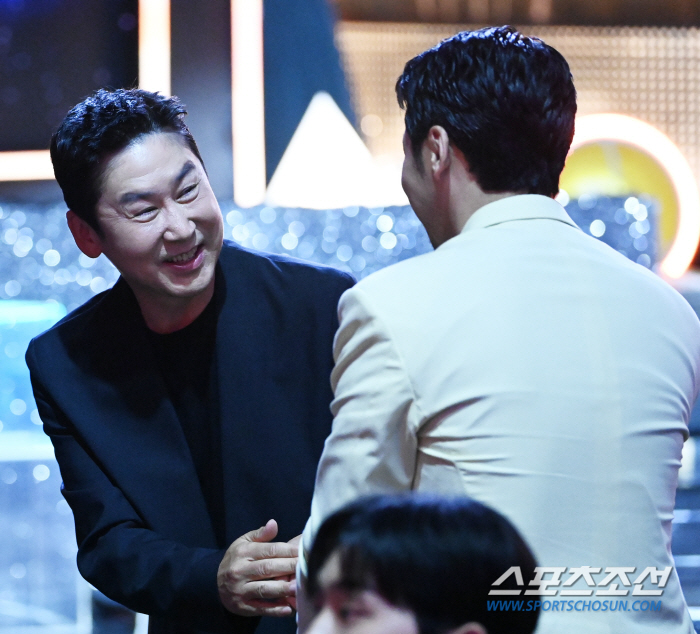  Shin Dong-yeop and Byun Yo-han