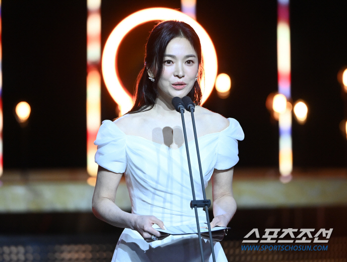  Song Hye-kyo 'Goddess of Blue Dragon '