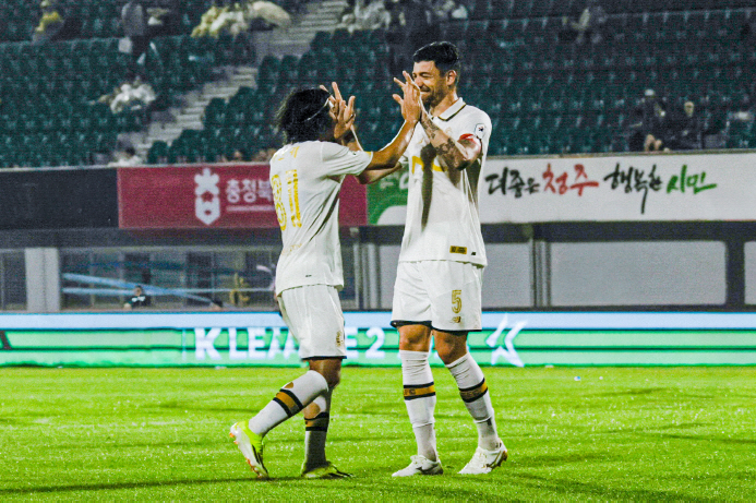 Seoul E-Land, led by the Osmar-Kazuki duo, tries to catch Cheonan at home on the 21st for the first three consecutive wins of the season