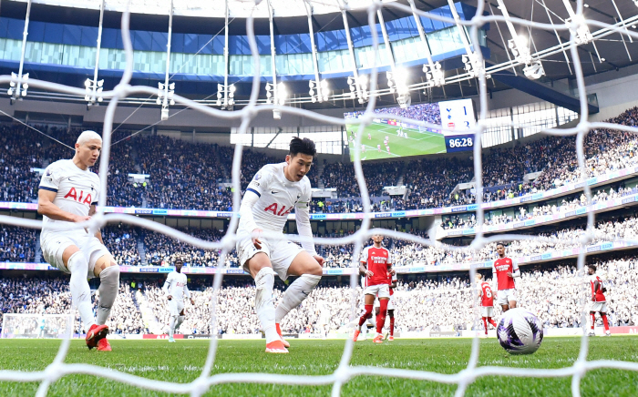 'Doesn't the captain of the Republic of Korea know in two years?Son Heung-min appears to be heading to the Middle East despite his endless refusal to sign a contract in Saudi Arabia