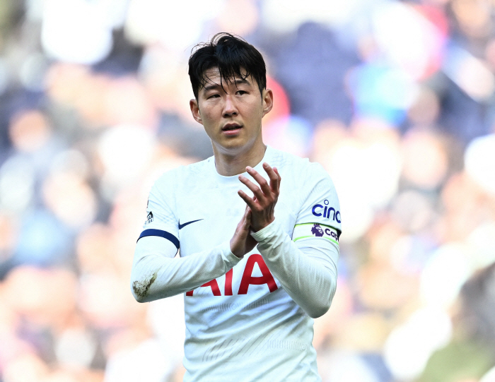 'Doesn't the captain of the Republic of Korea know in two years?Son Heung-min appears to be heading to the Middle East despite his endless refusal to sign a contract in Saudi Arabia