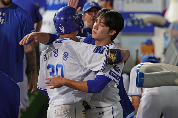 Samsung '22 hits and 21 points' Nuclear Explosion Show! 'Kang Min-ho → Lee Sung-kyu → Kim Young-woong → Cadenas' Relay Home Run  Ryu Ji-hyuk Five-RBI Lotte by 17 points 