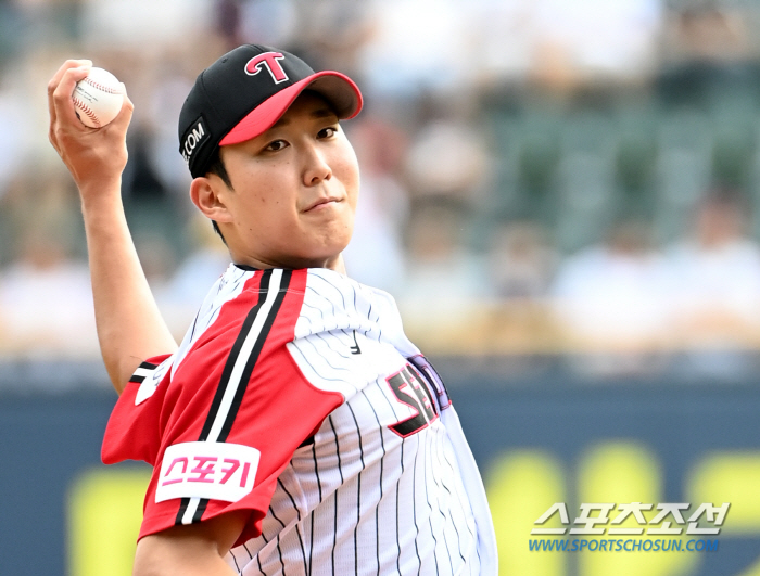 'Kelly cried and laughed at Son Joo-young' Son Joo-young 2 earned runs in 7 innings  Shin Min-jae's come-from-behind walk to LG and Doosan for 5 consecutive wins. Five consecutive wins after four consecutive losses in the second half 