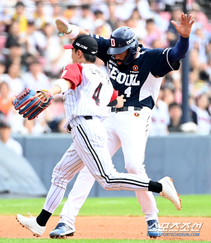 'Kelly cried and laughed at Son Joo-young' Son Joo-young 2 earned runs in 7 innings  Shin Min-jae's come-from-behind walk to LG and Doosan for 5 consecutive wins. Five consecutive wins after four consecutive losses in the second half 