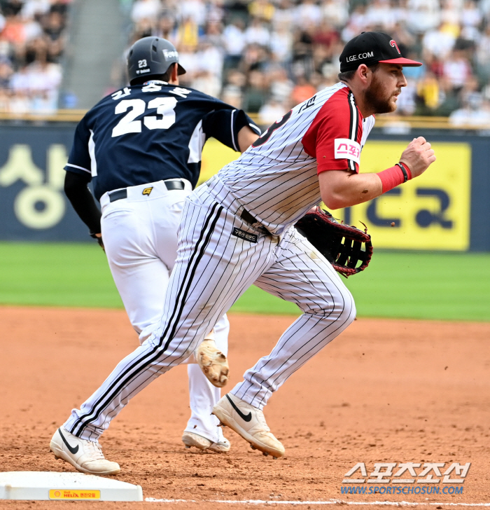 'Kelly cried and laughed at Son Joo-young' Son Joo-young 2 earned runs in 7 innings  Shin Min-jae's come-from-behind walk to LG and Doosan for 5 consecutive wins. Five consecutive wins after four consecutive losses in the second half 