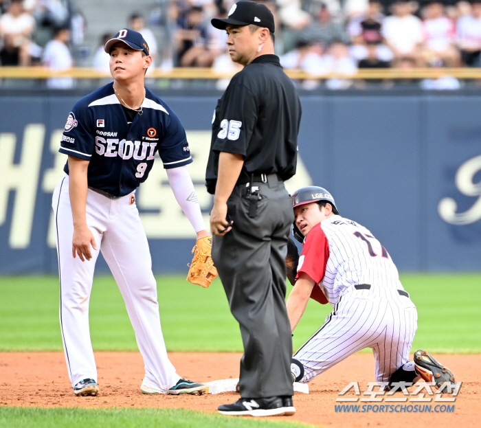 'Kelly cried and laughed at Son Joo-young' Son Joo-young 2 earned runs in 7 innings  Shin Min-jae's come-from-behind walk to LG and Doosan for 5 consecutive wins. Five consecutive wins after four consecutive losses in the second half 