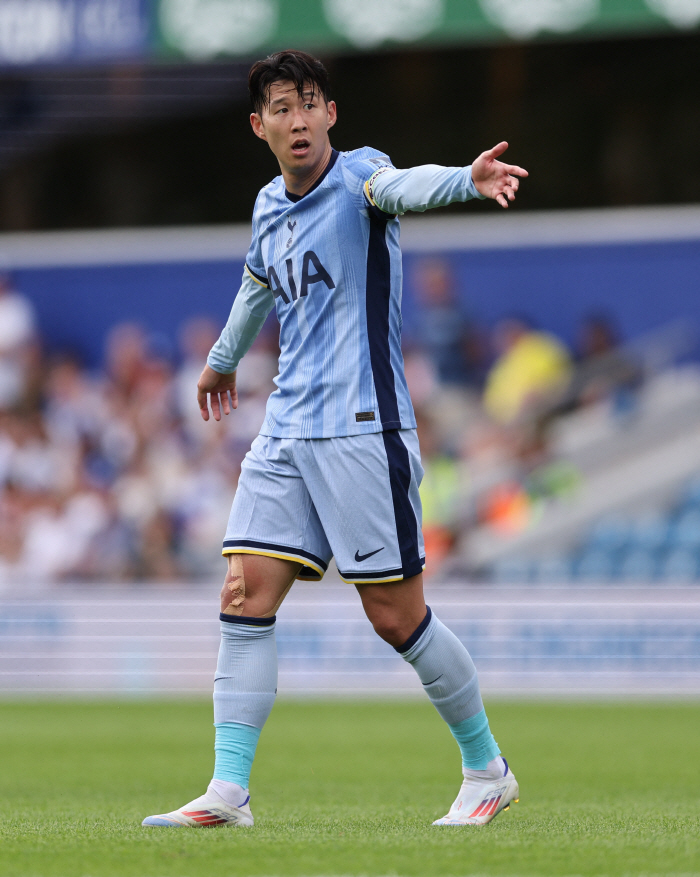 Son Heung-min played in two big chances misses  6 points  45 minutes...Tottenham win 2-0 over QPR'3rd straight pre-season'