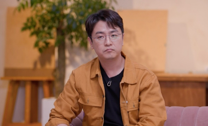 'I can't hear the in-ear sound''Divorce' Choi Dong-seok, the reason why he had to quit as an announcer ('I'm alone now')