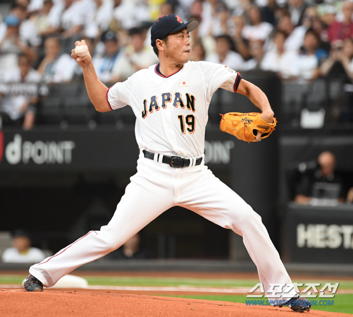 'Legend does not disappear' Lee Jong-beom's miracle fifth base, Itoi dramatic three-run...Korea's Legendary All-Star Loses to Japan