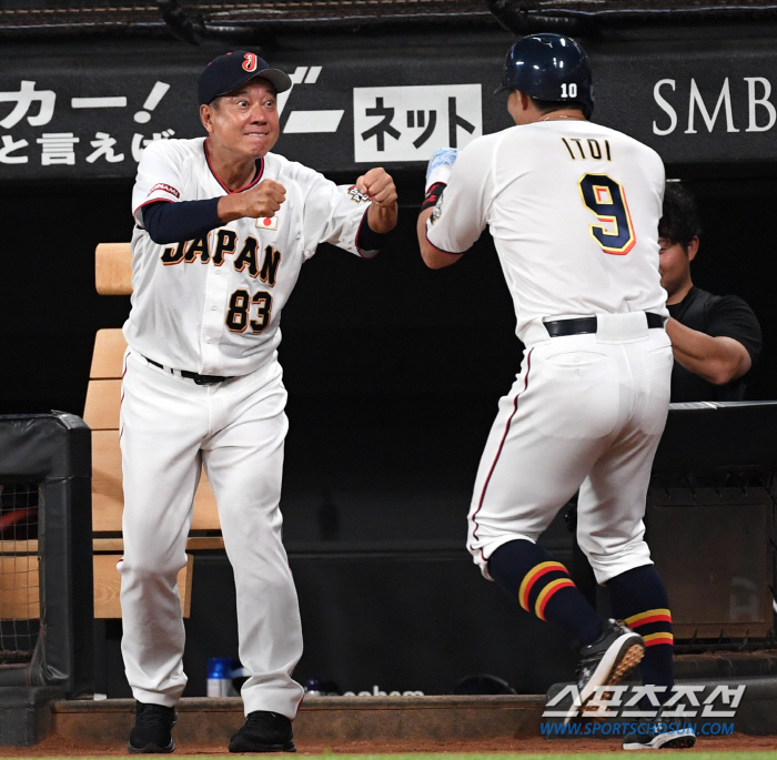 'Legend does not disappear' Lee Jong-beom's miracle fifth base, Itoi dramatic three-run...Korea's Legendary All-Star Loses to Japan