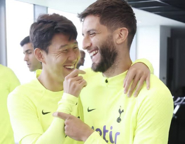 'Did you take it out on purpose?' Son Heung-min Racist Bentancourt Excludes Korean Tour List...Romero-Pander Pendo 'Disappear'