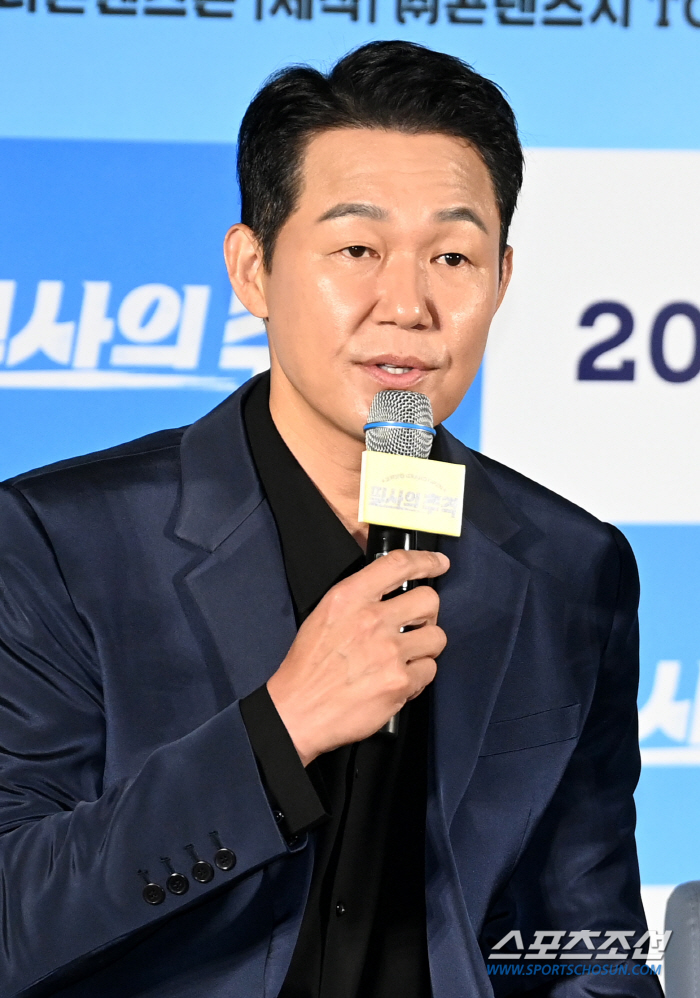 ''Pilsa's chase' Park Sung-woong 'Running hamstring tear..I'm in tatters, but the movie shines.'