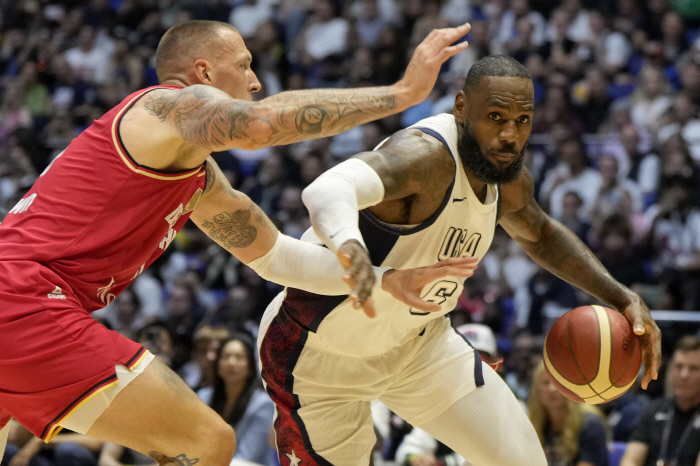 'We need to change the start!' The U.S. has a sweat-and-sweat victory over Germany. U.S. media '2nd consecutive close race. AD instead of starting Embiid' Why?