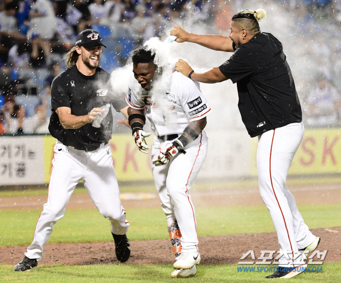 'The team being beaten is unlucky' VR'straight hit → ground ball'Dungap double-out, Hanwha's bench that lasted 10 years 