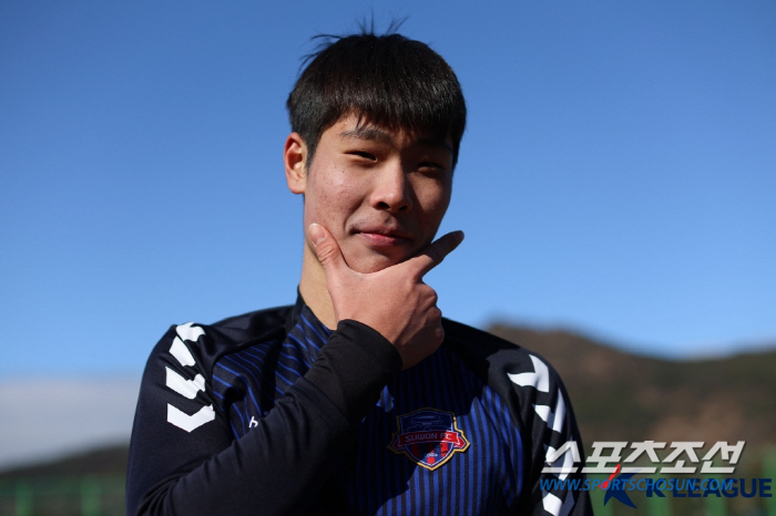 21-year-old military-pil-solver'Suwon FC Lee Young-joon joined Grashofer in the Swiss League'reading seconds'