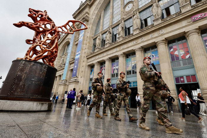 'Terrorism concerns?'A series of fires on French rail networks on opening day, Paris is 'super nervous'