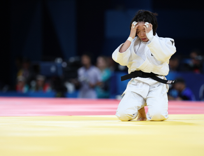 'Disappointing!' Judo Women's 48kg Lee Hye-kyung is eliminated after a round of pressing 