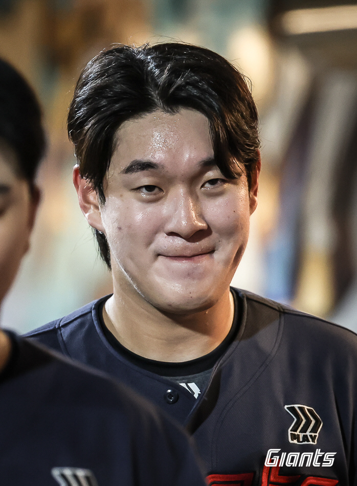 Na Seung-yup's first point →'Bokbung' Son Ho-young's timely hit → Yoon Dong-hee's crazy Home Bodhisattva! Lotte has lost five consecutive games, and today is different. 