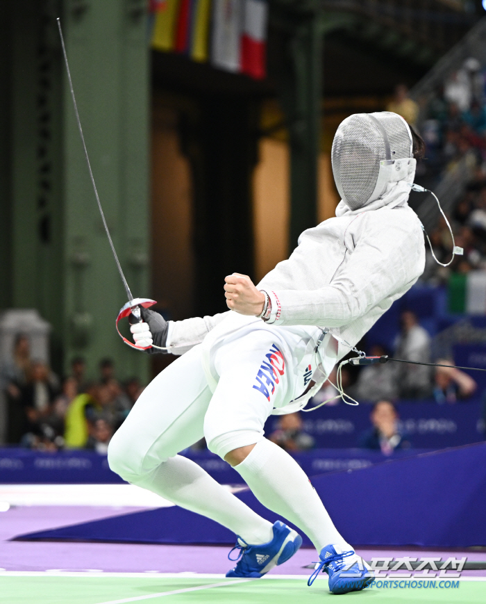 By changing the fencing style, Tokyo 恨 Poon 'Grand Slammer'Oh Sang-wook's Korean fencing 'GOAT'Utuk'!