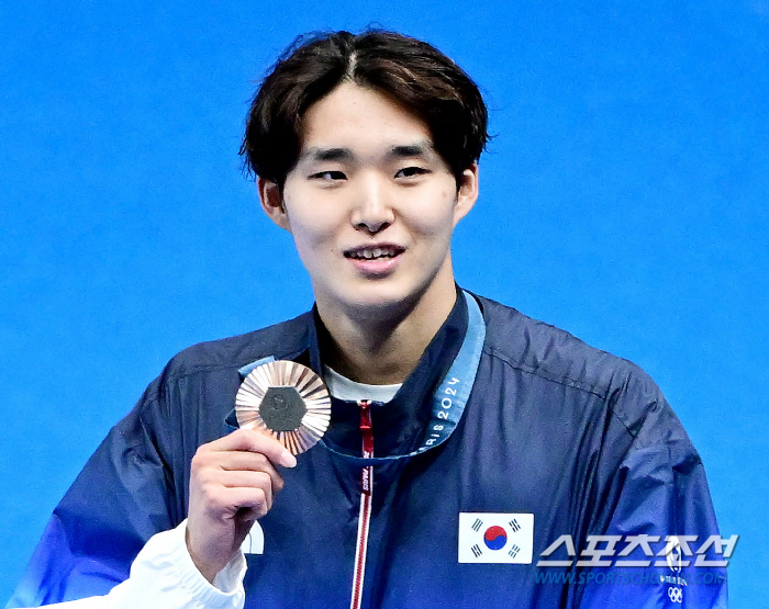 'Fireworks Direct Man'Kim Woo-min's unexpected 銅 'Miracle on Lane 1, the secret of my medal is my swimming' 