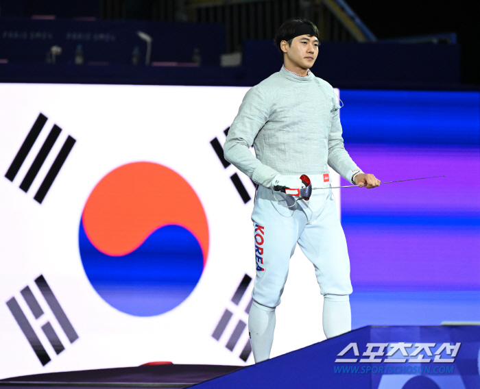 'Flower Handsome Pencer Did It!' The first star of Paris is the male sabre, Oh Sang-wook! The first individual Grand Slam by a Korean player 'Performance'!