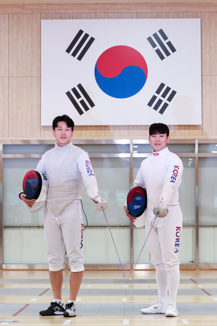 Korean fencing, on the second day 'empty hand'..Men's epee Kim Jae-won, even in the 'fire chase', 32nd round 'Exit' 