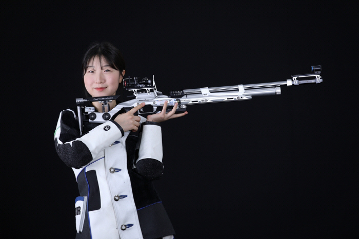 'Sniper for Girls' Ban Hyo-jin goes to the final round of the shooting 女 10m air rifle preliminaries! Geum Bo-hyun is in 9th place 