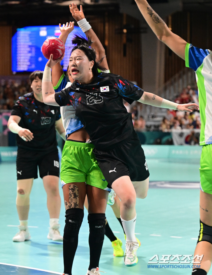 'There was no drama again' South Korea's 女 handball was completely defeated by Slovenia, which must be caught, by 23-30 '8 advance to the quarterfinals'