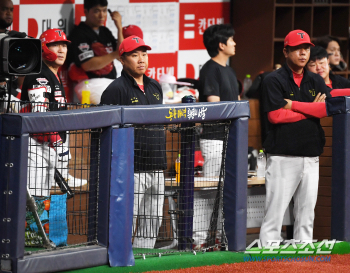 Why did coach Lee Bum-ho make Jeon Sang-hyun throw 44 pitches when he couldn't score a strike