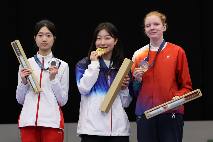  Bang bang! Gold Medal Fururu, Ban Hyo-jin's acceptance speech for a high school girl without fail 'I eat malatang'