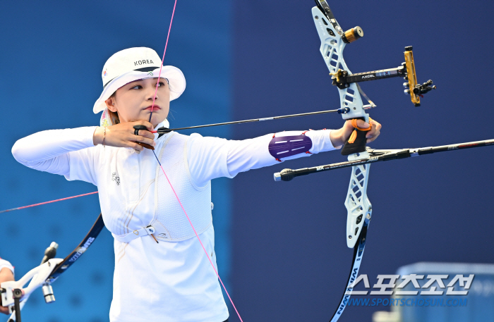 Poor performance in the quarterfinals → Hard carry in the final → Shoot-off 10. 'Scene Steeler' Jeon Hoon-young ''I've been confident since the quarterfinals.''