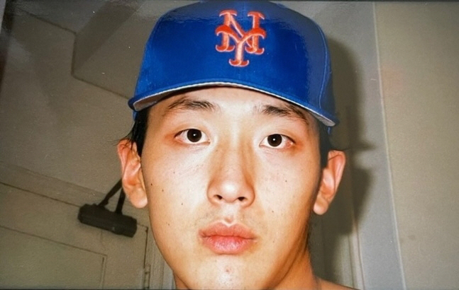  Ha Jung-woo, who is so young, uploaded a past photo of himself 'Jesu-si'Hwang Bo-ra''Wow'