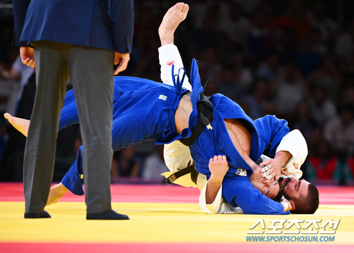 Another natural enemy, 'Lightning Man' Lee Jun-hwan failed to advance to the final due to defeat by Tong-in 'Challenge for the bronze medal' 