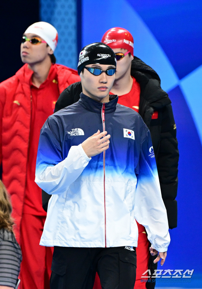 'Hwang Sun-woo, 16th overall in the 100m freestyle,'Jaw-hanging'Jaw-hanging'Jaw-Head-off! 