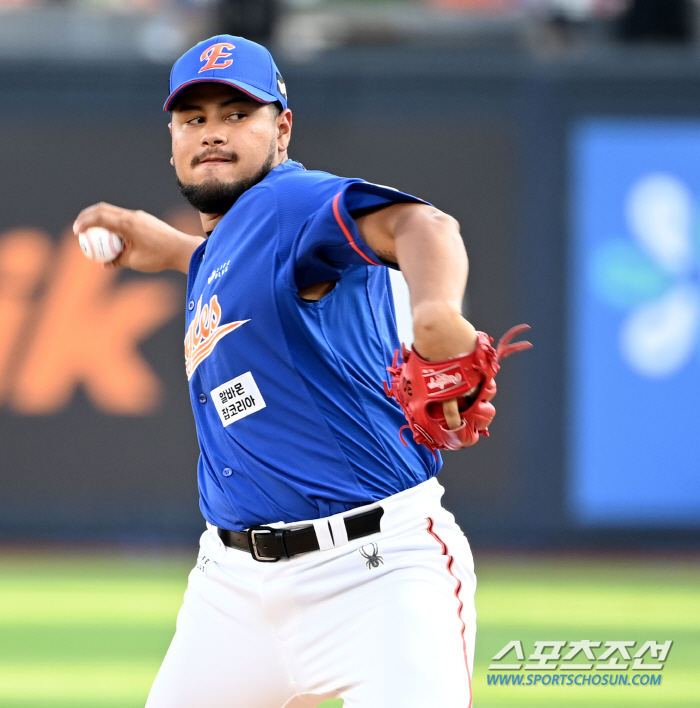 I asked him to throw 5 innings, and he won...Hanwha beats KT with gusty wind and has won four consecutive games 