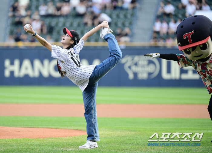 'Jamsil is small, too.' Kang Min-ho, Kim Young-woong, Lee Sung-kyu 3 home runs. Corner 8 innings and 1 run. Samsung, LG come from behind to win 7 to 1. Reapproach Game 2 