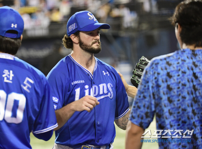 'Jamsil is small, too.' Kang Min-ho, Kim Young-woong, Lee Sung-kyu 3 home runs. Corner 8 innings and 1 run. Samsung, LG come from behind to win 7 to 1. Reapproach Game 2 